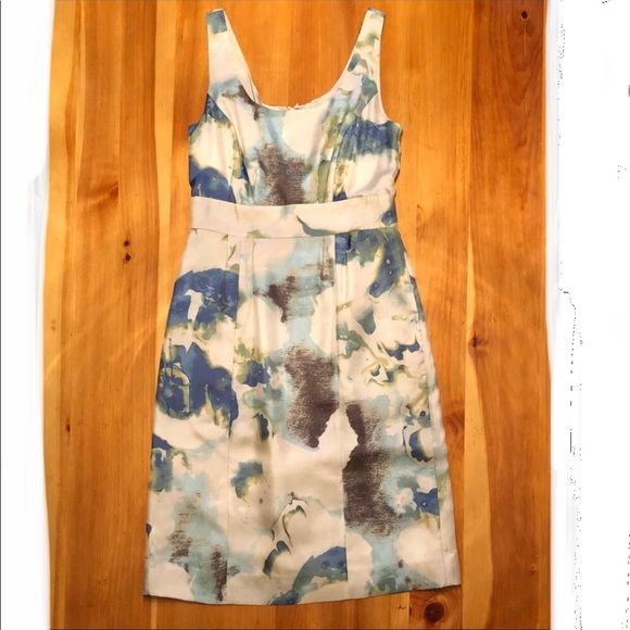 Banana Republic Dresses & Skirts - Banana Republic 100% SILK floral dress